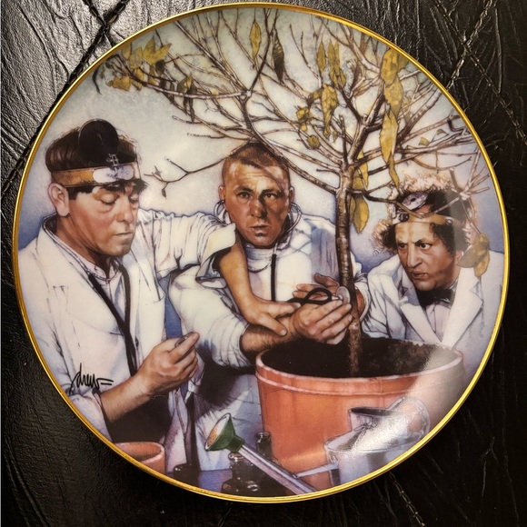 Three Stooges Trio Franklin Mint Limited Edition Decorative Plates X Certificate - Picture 3 of 15